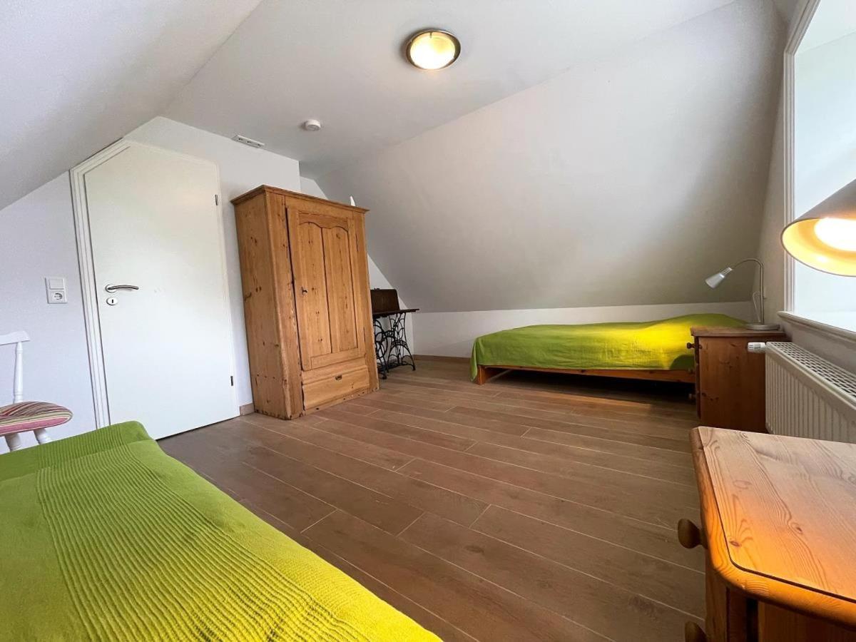 Das Puppenhaus, Reetdach, Sauna, Kamin, Eingezaeunt, Badewanne, Haustiere Willkommen Emmelsbüll-Horsbüll Exteriör bild