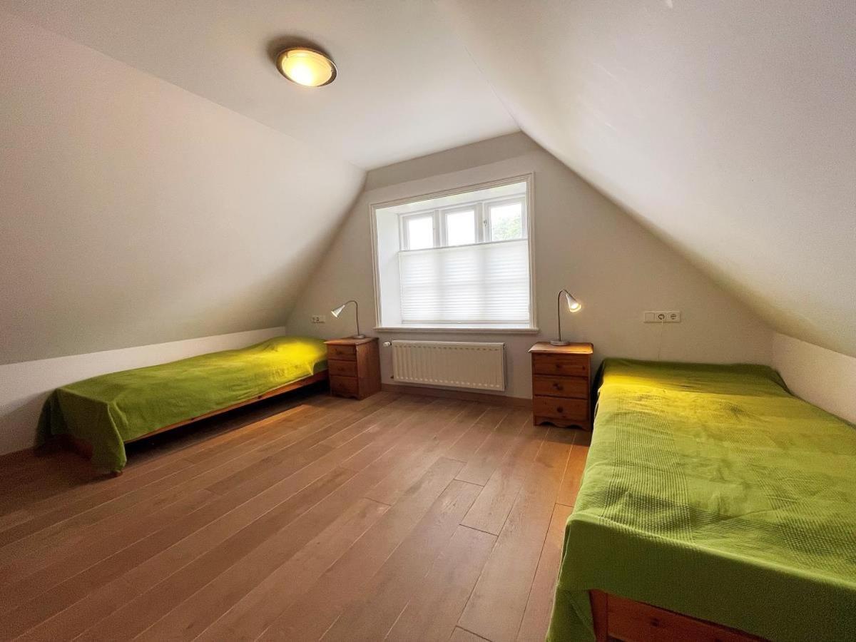 Das Puppenhaus, Reetdach, Sauna, Kamin, Eingezaeunt, Badewanne, Haustiere Willkommen Emmelsbüll-Horsbüll Exteriör bild